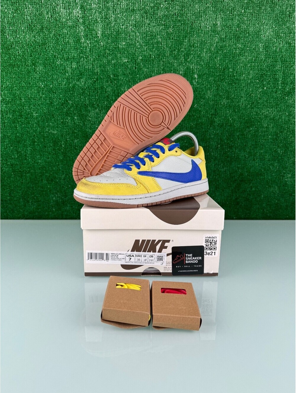 Travis Scott x Air Jordan 1 Retro OG SP Low Canary W